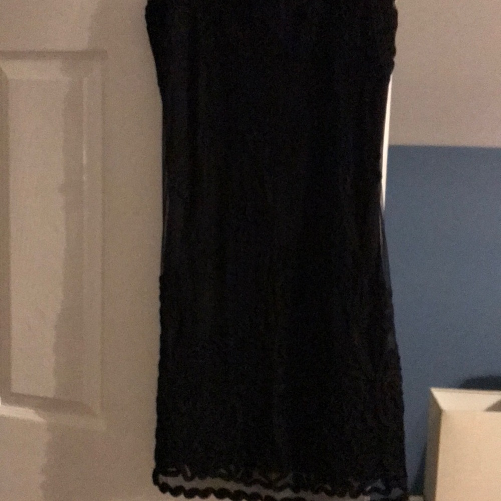 Dress - Picture 2 of 8
